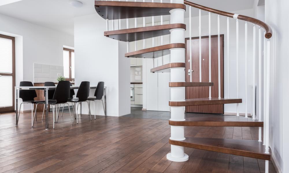 Različite opcije drvenih podnih obloga sa ujednačenom površinskom obradom Različite opcije drvenih podnih obloga sa ujednačenom površinskom obradom